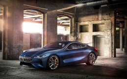 BMW Seri 8 Bangkit dari Tidur Panjang