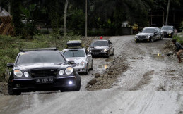 Mercedes-Benz W211 Club Indonesia (MB W211 CI) Tuntaskan Touring ke Kilometer Nol