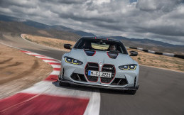 BMW M4 CSL Baru Dirilis, Begini Tampilan Detilnya