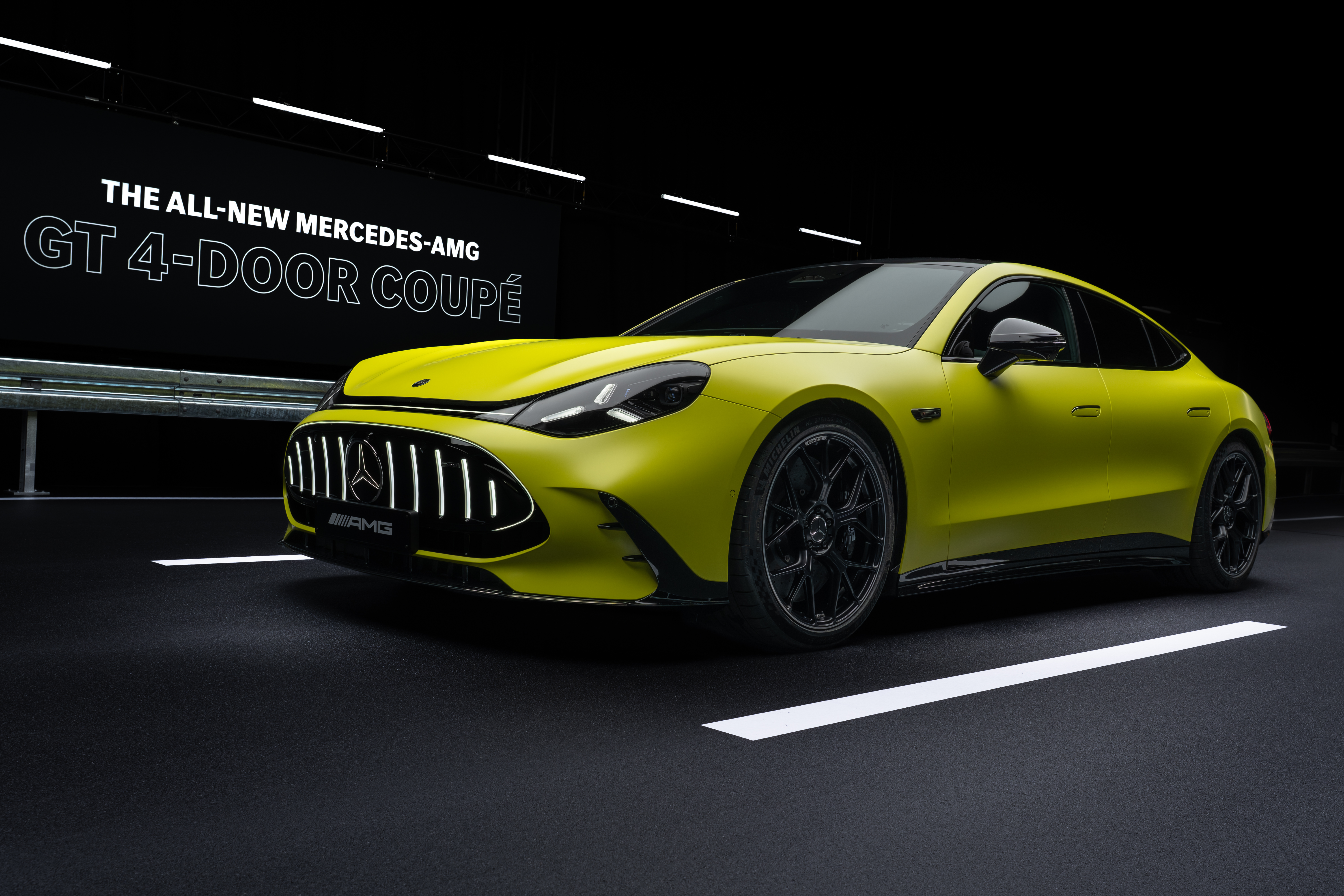 Mercedes-AMG GT 4-Door Coupe, Monster Listrik Berdaya 1.169 HP