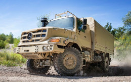 Daimler Pamer Truk Militer di IDEX 2025 Abu Dhabi
