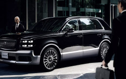 Tidak Hanya Sedan, Toyota Century juga Produksi Model SUV dengan Jumlah Terbatas