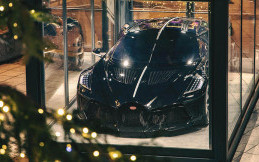Bugatti La Voiture Noire Jadi Kado Natal Termahal Warga Kota Molsheim