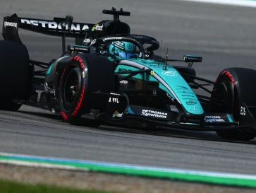 George Russell Diganjar Penalti di F1 Singapura, Start dari Urutan ke-21