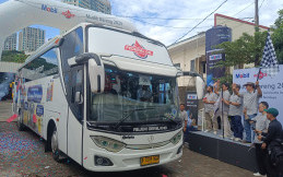Ratusan Mekanik Motor dan Mobil Berangkat Mudik Gratis Gunakan Bus Leg Rest