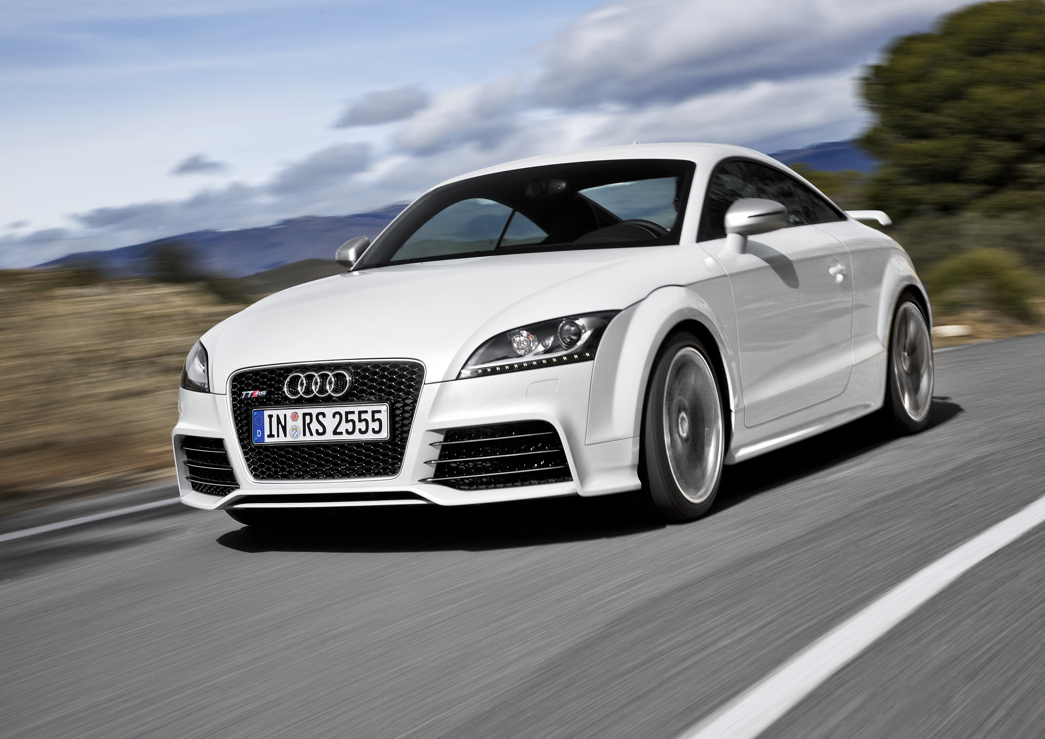 Tuner ABT Punya Cara Ampuh Ubah Audi TT RS Jadi Supercar