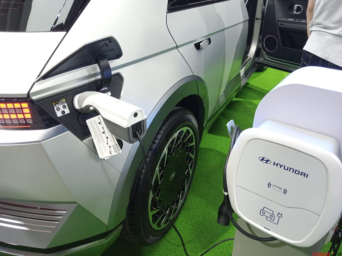 Panasonic Berencana Bangun Empat Pabrik Baterai Mobil Listrik