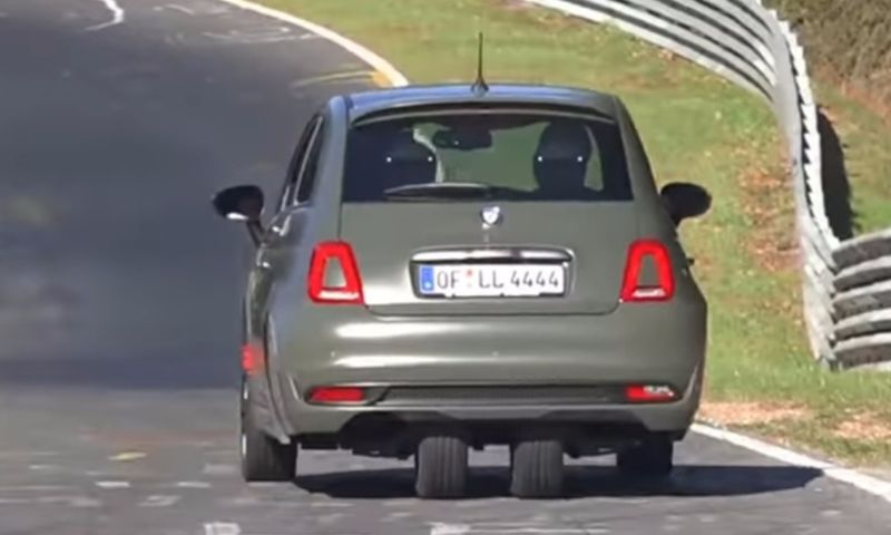 Modifikasi Ekstrem FIAT 500, Ban Belakang Nyaris Dempet
