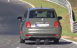 Modifikasi Ekstrem FIAT 500, Ban Belakang Nyaris Dempet