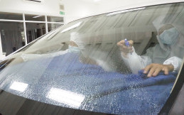 Simak Tips Rawat Kaca Film untuk Mobil Kesayangan