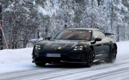 Porsche Taycan Terbaru Muncul, Kejar Target Tembus 7 Menit di Nürburgring