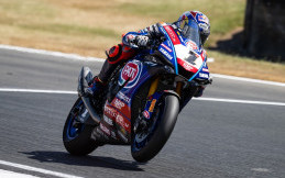 Yamaha Tidak Akan Menggunakan Motor Baru Untuk WSBK 2023 