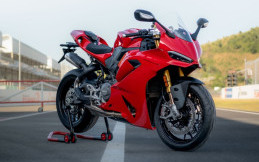 Lebih Ringan, Ducati Panigale V2 Anyar Resmi Meluncur di Indonesia