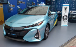 Toyota Indonesia akan Produksi dan Ekspor Mobil Hybrid Tahun 2022