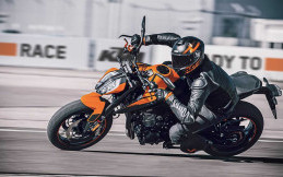 KTM Duke 890 2021 Menggendong Mesin dan Teknologi Baru