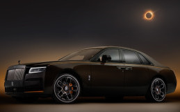 Rolls-Royce Black Badge Ghost Ékleipsis Private Collection Hanya 25 Unit