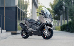 Kymco AK550 Resmi Meluncur, Harga Tembus Rp217 Jutaan