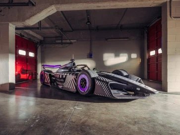 Senjata Baru, Mobil Balap Porsche 975 RSE Catatkan 335 Kpj