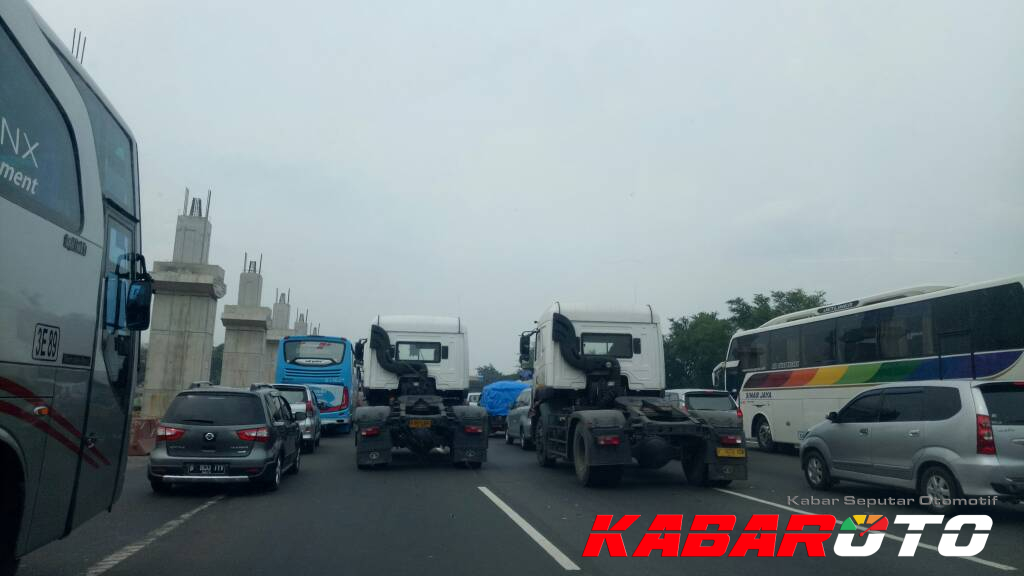 Jalan Tol Jakarta-Cikampek
