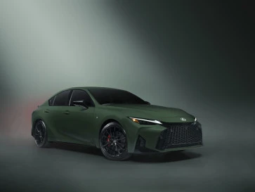 Lexus IS Special Appearance Package, Warna Envious Serba Eksklusif