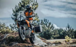 KTM 890 Adventure 2023 Meluncur, Dibekali Suspensi dan Warna Baru