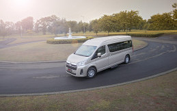 Sejarah Toyota HiAce dari Generasi ke Generasi, Andalan Mobil Angkut Barang dan Penumpang