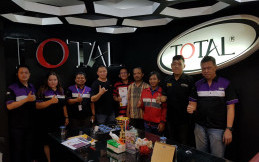 Total Kembali Gelar Lomba Pasang Jok Paten di Ajang IIMS 2018