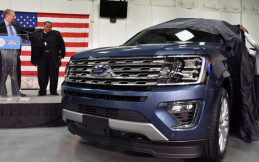 Ford Beri Hadiah Mobil Baru untuk Pastor yang Jadi Korban Bencana Alam
