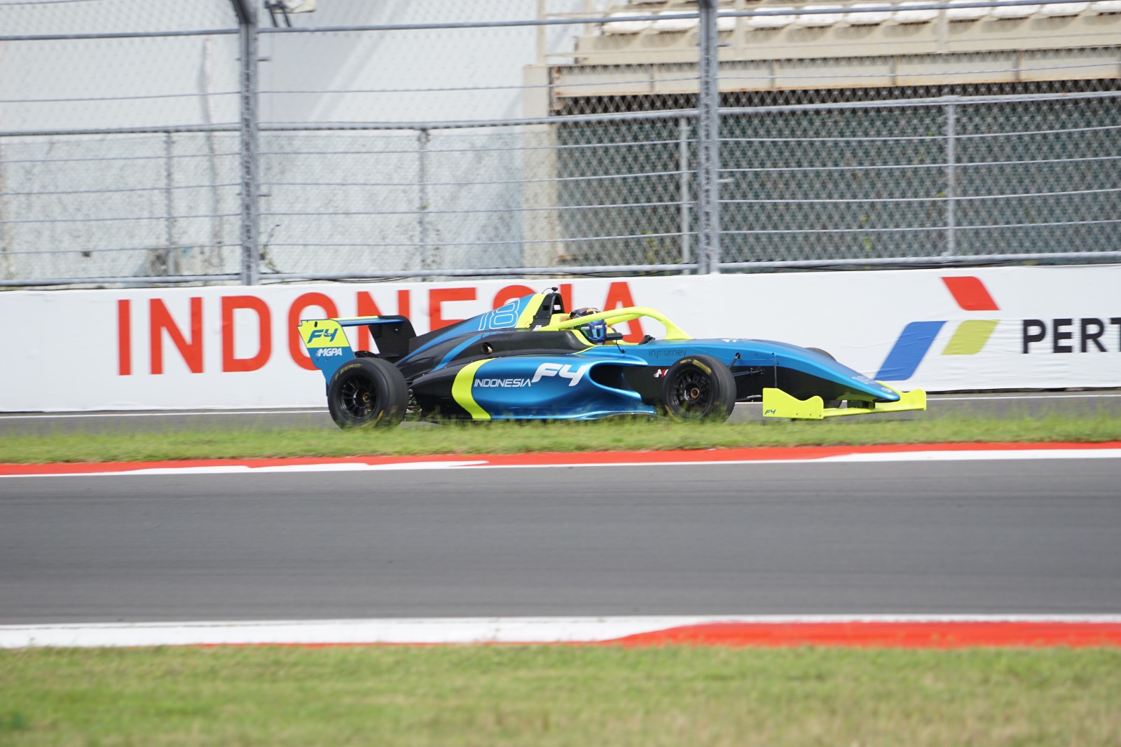 Keren, Ada Jenjang Karir Bagi Pembalap Formula 4 Indonesia
