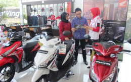 PT Daya Adicipta Motora Berikan Program Khusus Untuk Pengajar
