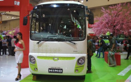 Hino Poncho, Bus Ramah Lingkungan Mampir di GIIAS 2018