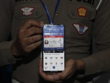 Tak Perlu Keluar Rumah, Begini Cara Perpanjang SIM Online Terbaru
