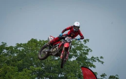 Duet Diva Ismayana dan M Zidane Harum di Balap Motocross Thailand