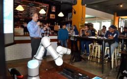 Universal Robots Coba Peruntungan Baru di Pasar Otomotif Nasional