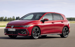 Mendapat Teknologi Canggih, VW Golf Generasi Terbaru Resmi Meluncur