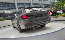 Baru Diluncurkan, Stok BMW Seri 5 Touring (Wagon) Nyaris Ludes?