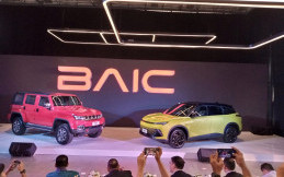 Resmi Hadir di Indonesia, BAIC Luncurkan X55 II dan BJ40 PLUS di Diler Pertamanya