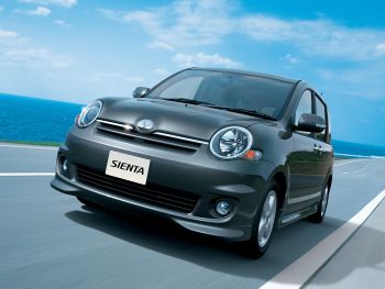 Kenalan Sama Generasi Pertama Toyota Sienta Yang Imut