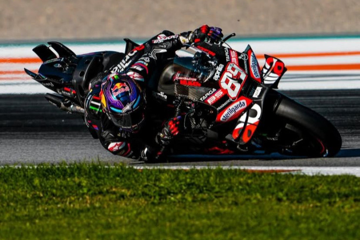 Cedera Belum Pulih, Mengangkat Botol Minuman Pun Tak Mampu