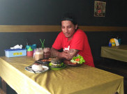 Dapur Steak dan Penyet, Tempat Makan dan Nongkrong Asik di Parung