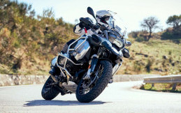 Memasuki 2022, Metzeler Siapkan Dua Ban Baru Untuk Motor Adventure