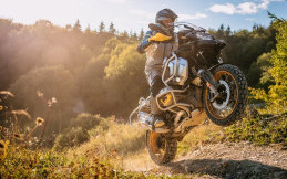 BMW R 1250 GS 2021, Fitur Baru dan Edisi Spesial