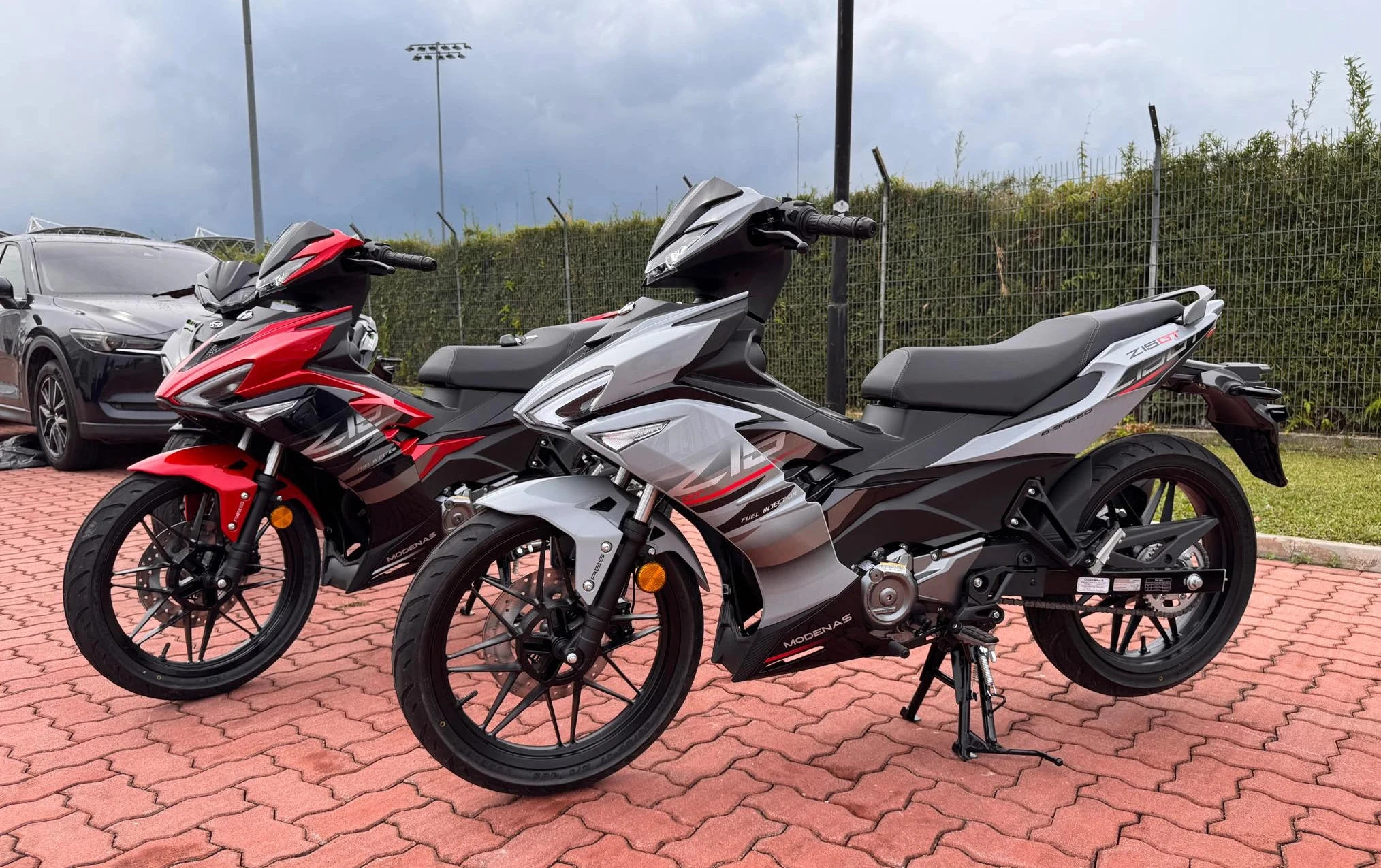 Modenas Z15GT mirip Yamaha MX King, KabarOto, Bao Thanh Nien 