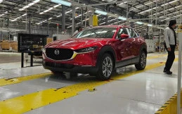 Tiru Warna Soul Red Crystal Mazda di Kendaraan, Ini Kata Ahlinya