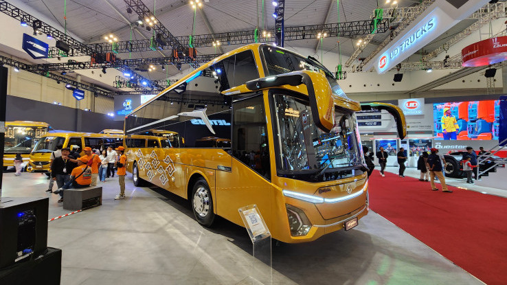 Adiputro Perkenalkan Jetbus 5 Super Double Decker dengan RSD 2445 Terbaru