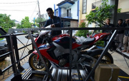 Wahana Serahkan Honda CBR1000RR SP Pertama ke Konsumen
