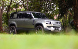 Test Drive All New Land Rover Defender 110 - Mobil Offroad Nyaman untuk Harian