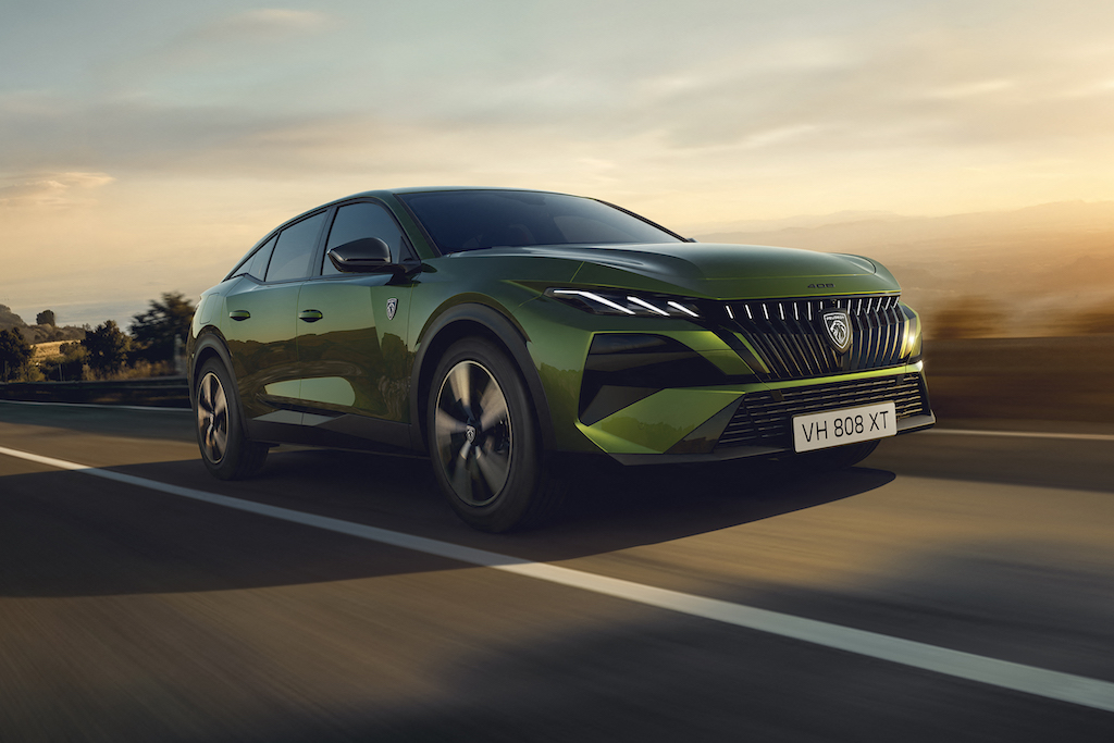 Tampil Futuristik, Peugeot 408 Terbaru Punya Desain dan Mesin Baru