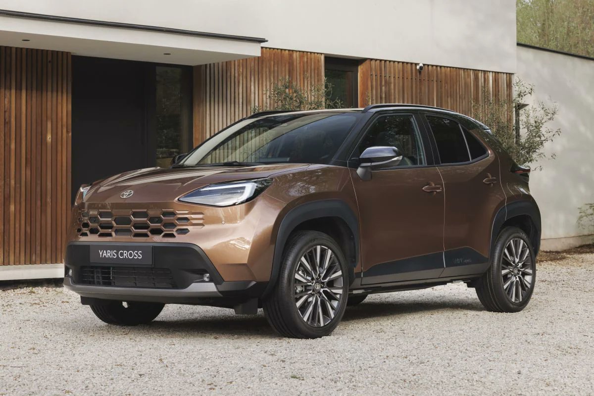 Toyota Yaris Cross Facelift 2026, Mesin Hybrid Bertenaga dan Fitur SakuraTouch