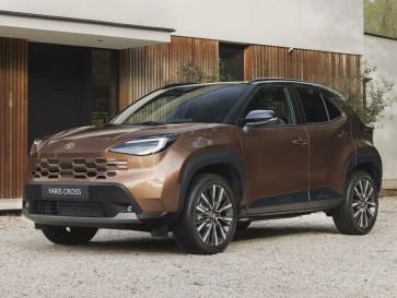 Toyota Yaris Cross Facelift 2026, Mesin Hybrid Bertenaga dan Fitur SakuraTouch